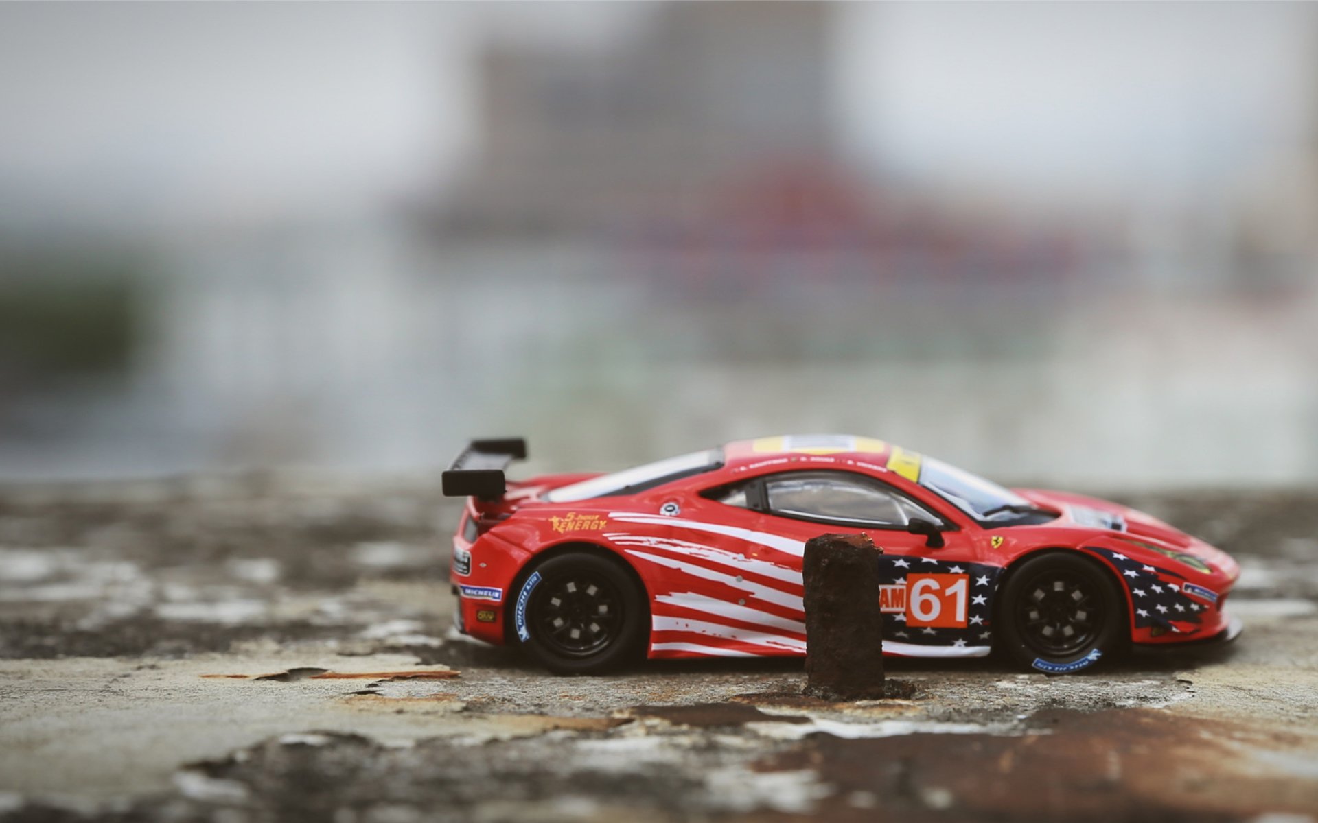 引擎轰鸣与终场绝杀，当F1新赛季揭幕战之夜遇见奥亚尔萨瓦尔的末节接管